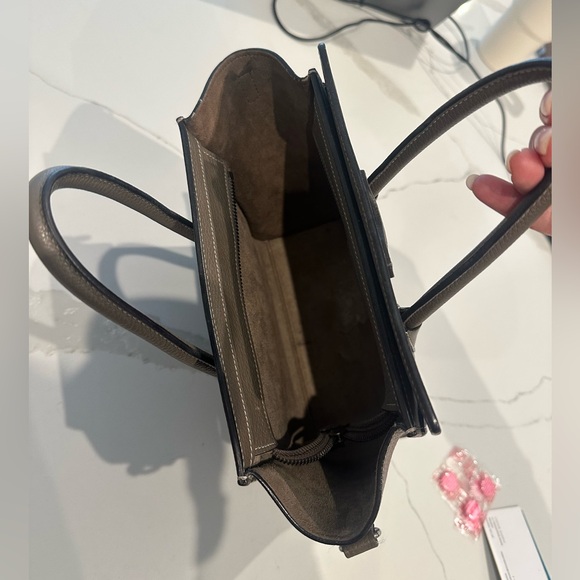 CELINE - Micro Luggage Handbag in Drummed Calfskin Leather in Souris - Picture 5 of 9